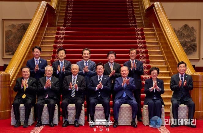 더불어민주당 상임고문단 오찬 간담회(청와대)
