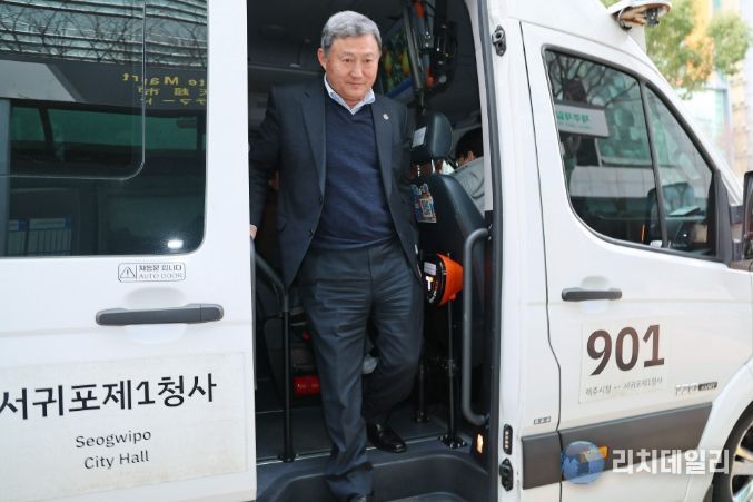 자율주행차 시승한 김완근 시장