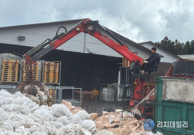 폐토양피복재 수거