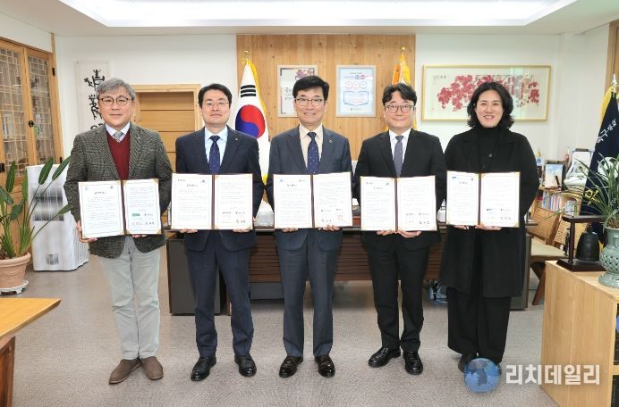 충북교육청, 지역 대학과'나도 예술가'업무협약 체결