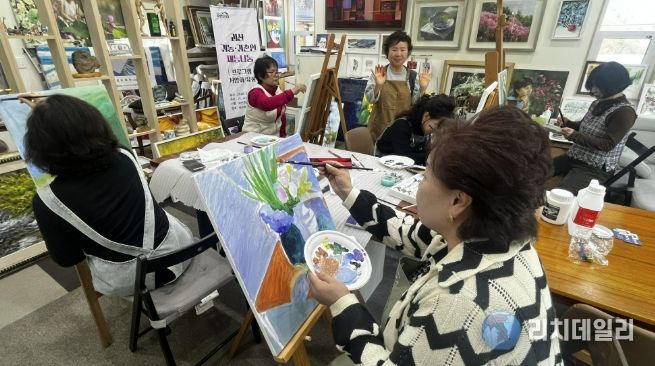 괴산군, 귀촌인 김도희의 ‘서양화 그리기’ 재능나눔 활동
