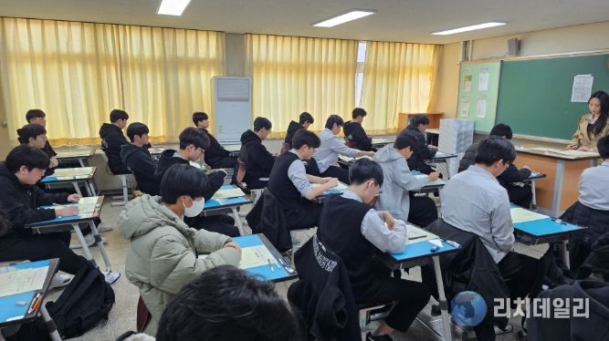 전국연합학력평가에 충북 3만 4,924명 응시