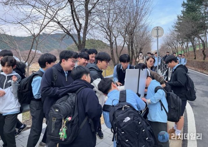 충주시남자단기청소년쉼터, 하굣길 아웃리치실시