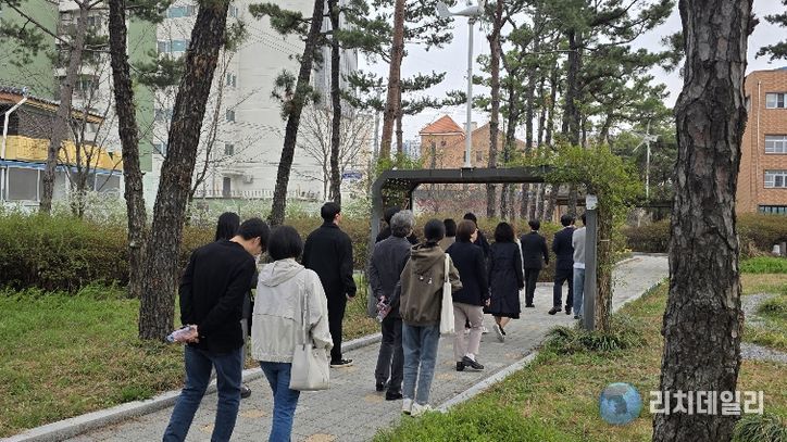 초록꿈마당 워크숍 (유성고 생태전환교육 체험장 탐방 모습)