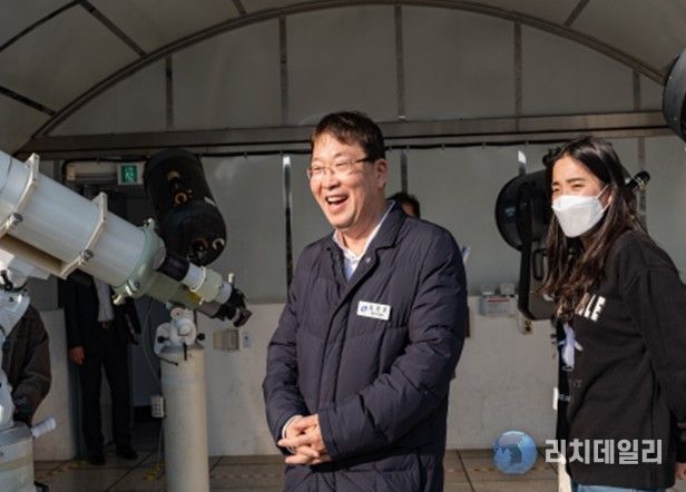 광진 청소년 진로직업체험지원센터에 방문한 모습