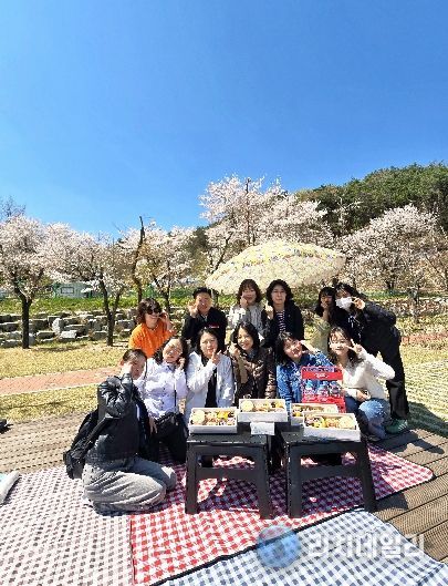 SNS 서포터즈단 자연 속 감담회 개최 소통강화 및 현장 취재 진행